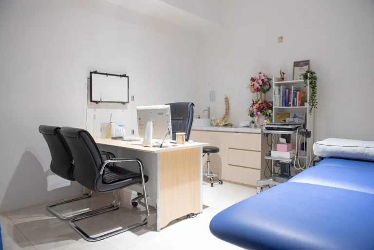 Doctor_s Consultation and Assessment Room(2)